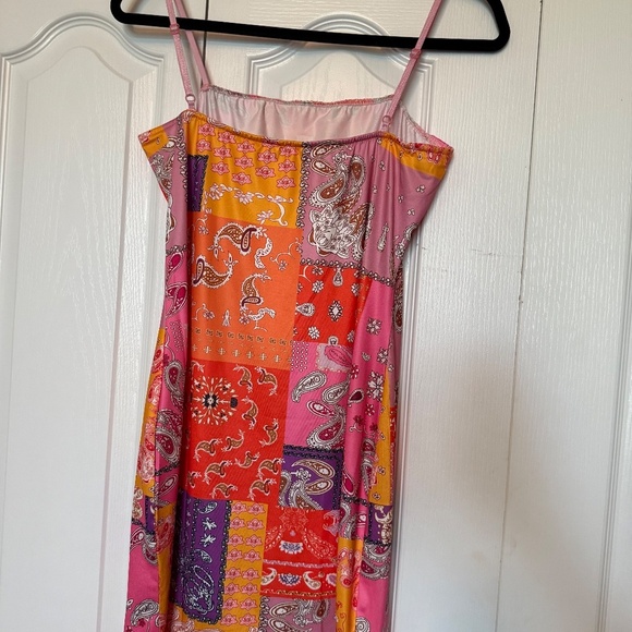 Y2K Bandana Patchwork Mini Dress β Size Large β Trendy & Bold! ππ₯ - Picture 5 of 6